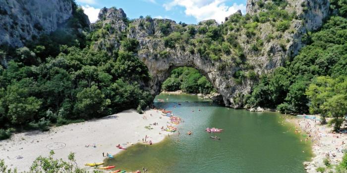 Camping le sous bois ardeche