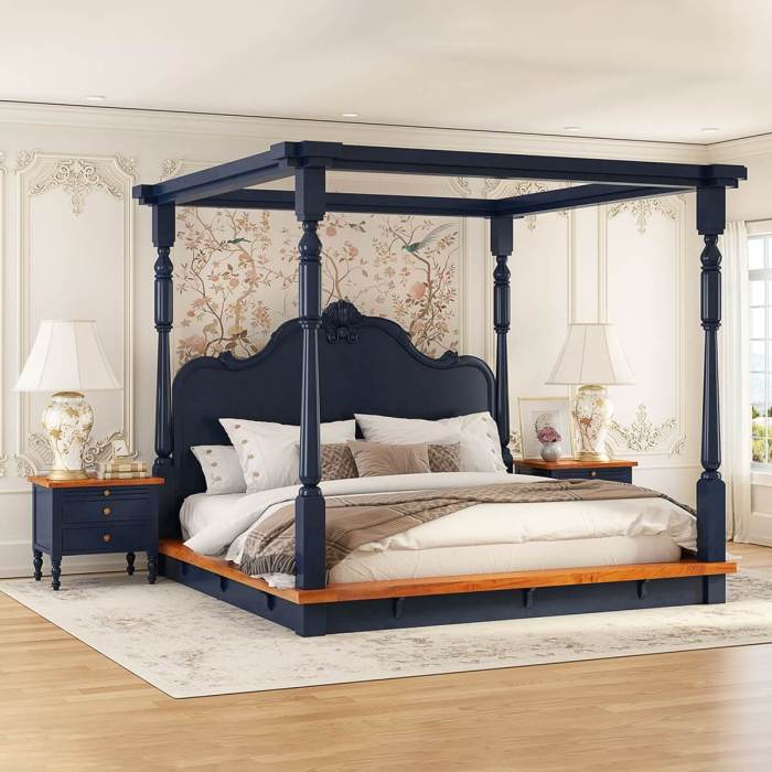 Canopy queen beds