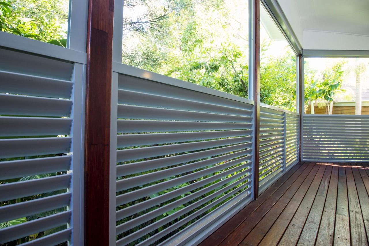 Screens privacy outdoor timber screen aluminium screening feature wall ideas area metal balcony fence laser brisbane walls aluminum garden balustrade