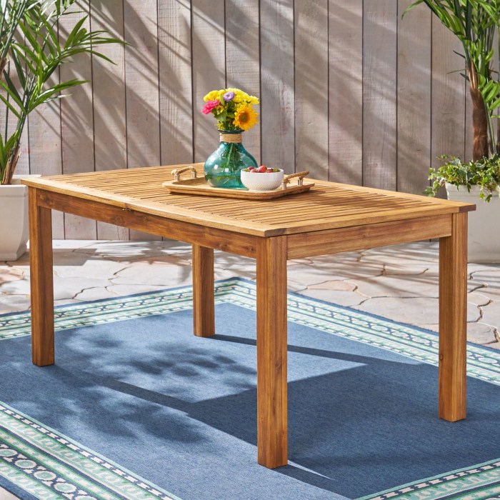 Table en bois jardin