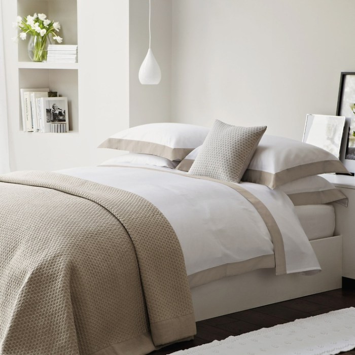 Chambre couleur taupe et blanc