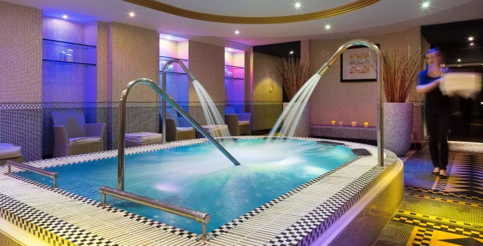 Chambre hotel avec jacuzzi privatif paris