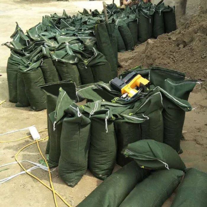 Sandbags long lasting bags monofilament sand bag flood made polyethylene flooding tube water barrier burlap walmart lasts staples