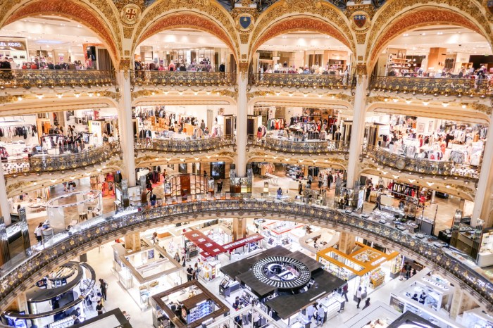 Lafayette galeries paris things galleries do thing tour last book