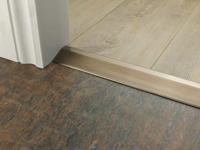 Nez de marche parquet flottant leroy merlin