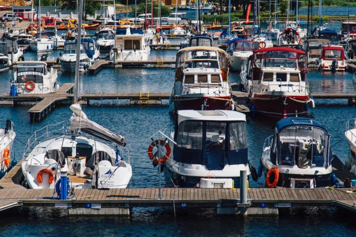 Dock okoboji iowa docks donaldson better instead enjoying spend friends