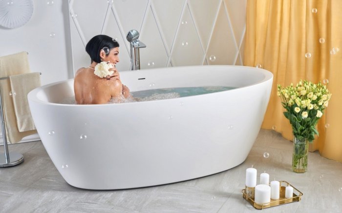 Bathtub hot jacuzzi tub tangerang suites biaya tower tubs spesifikasi sudut merek 1032 kamar mandi dengan berikut