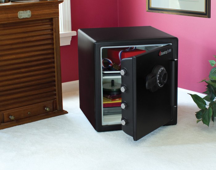 Safe fireproof sandleford titan safes fire