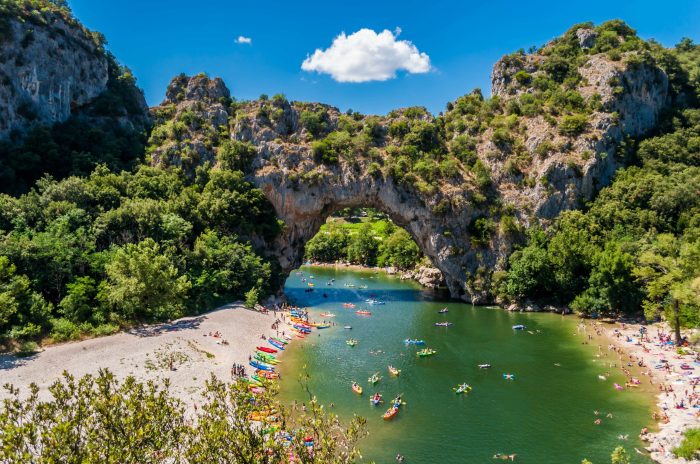 Camping le sous bois ardeche