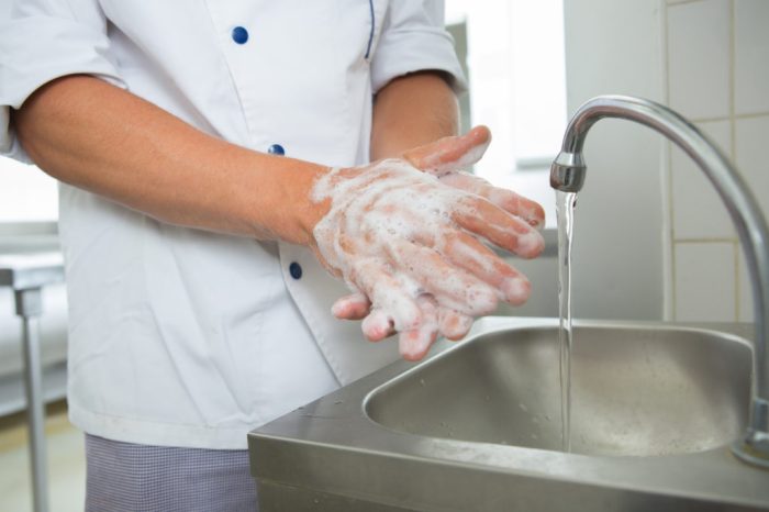 Handwashing infection helps november adoucisseurs touching