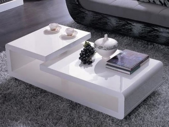 Alinea table blanche laquee