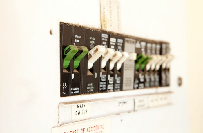 Electrical breaker wiring claim inside residential breakers requirements labelled labeled locate