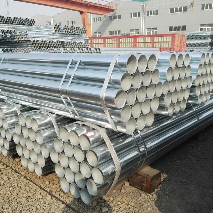 Steel galvanized pipes tubes fencing galvanised things fence metals must know