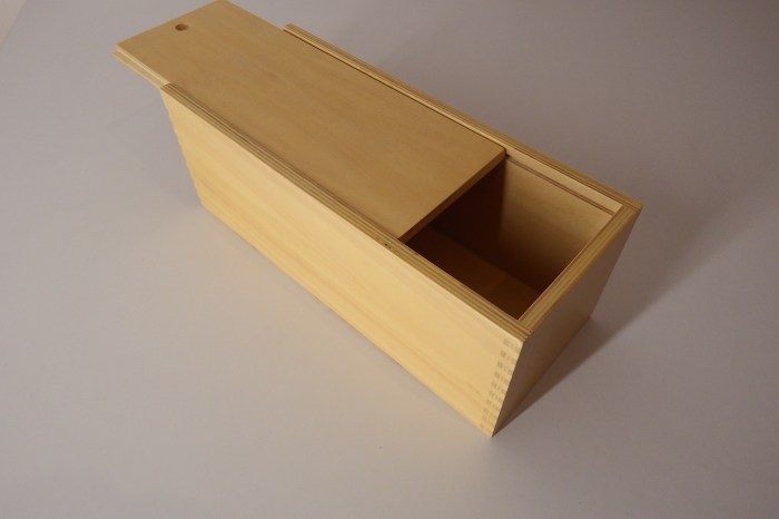 Lid hinged compartments