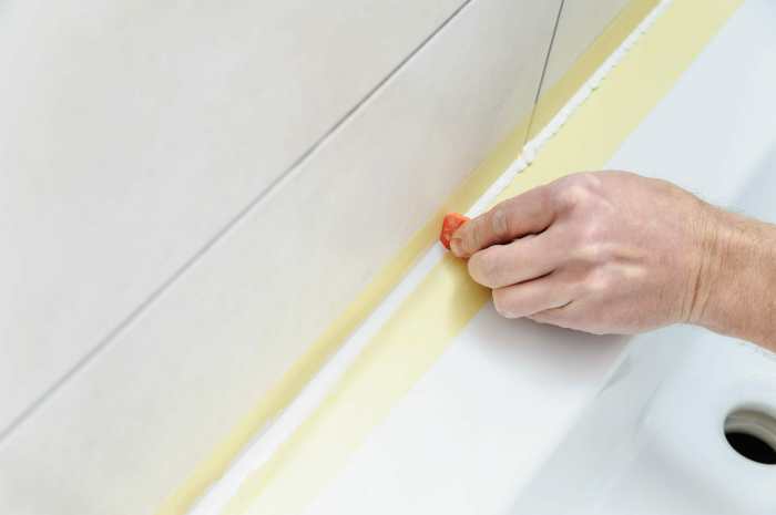 Silicone caulking caulk remove sealant over residue paint removing removal doityourself tips need hours replace