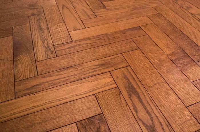 Pose de parquet sur carrelage