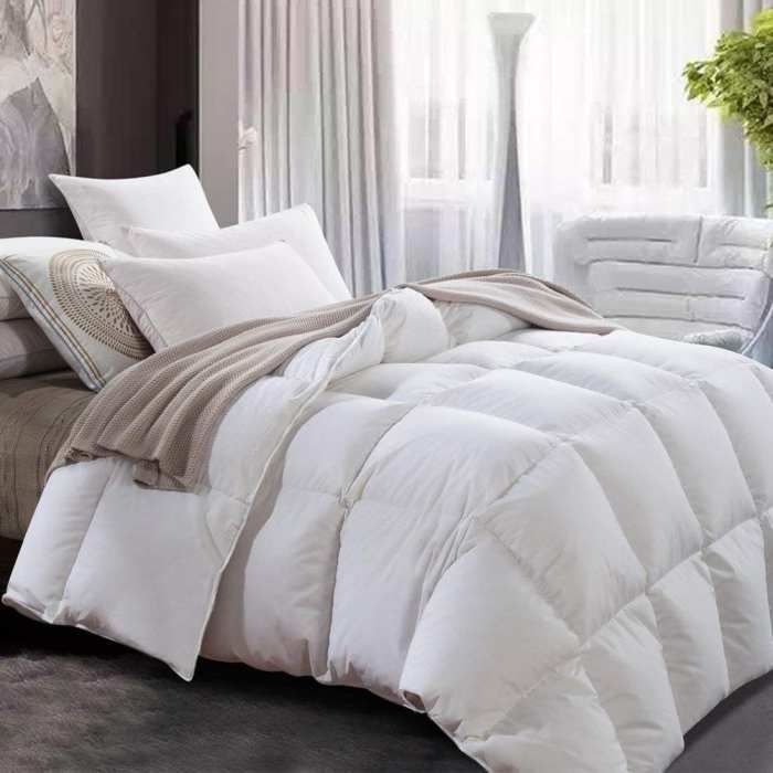 Comforter hypoallergenic insert