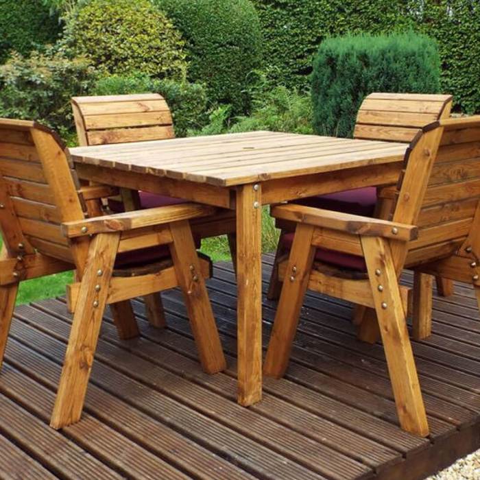 Table en bois jardin