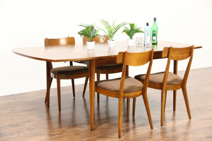 Dining room oak extendable set antique rectangular hailee table furniture