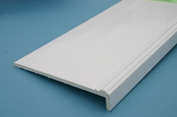 Planche de rive pvc point p