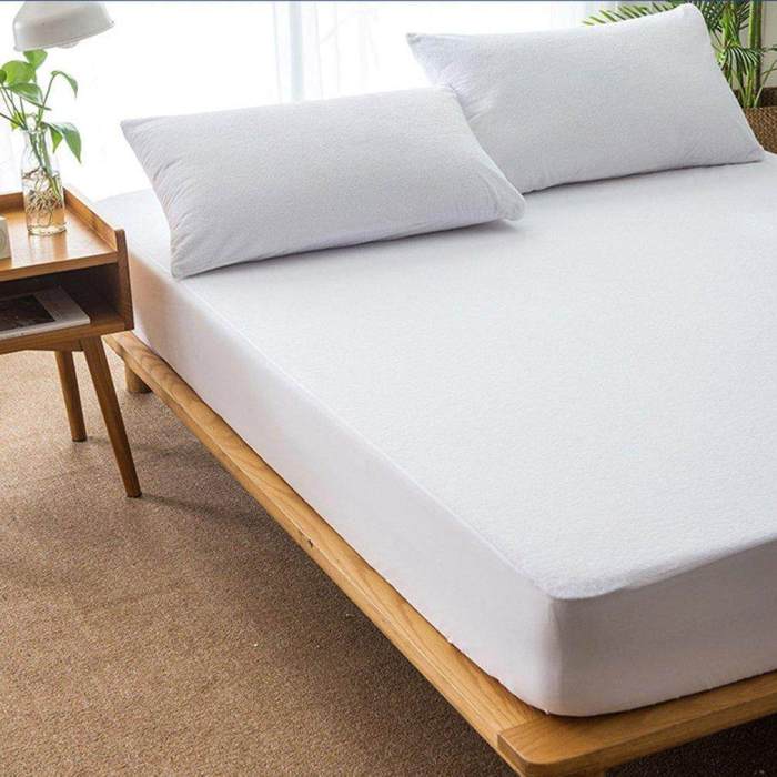 Housse plastique matelas ikea