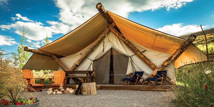 Glamping tents pit umpqua forest glampinghub retreat safari