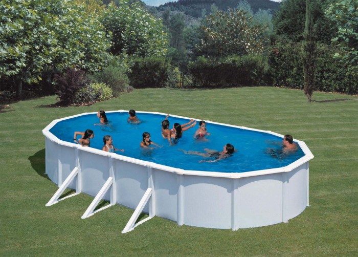 Piscine acier ovale