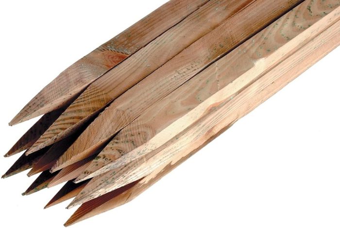 Stakes garden pine x1100 box musgroves landscaping