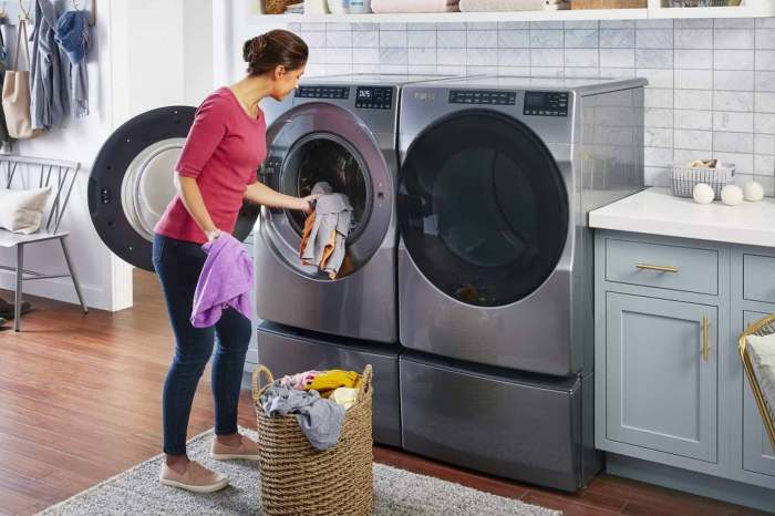 Colonne machine a laver seche linge