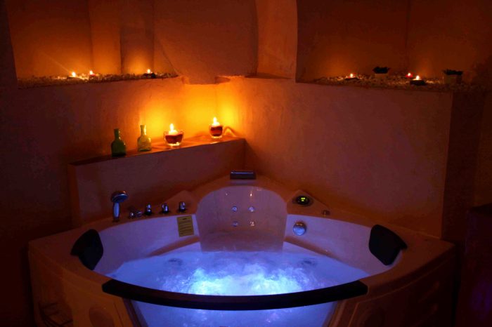 Jacuzzi privatif lyon chambre impressionnant dedans