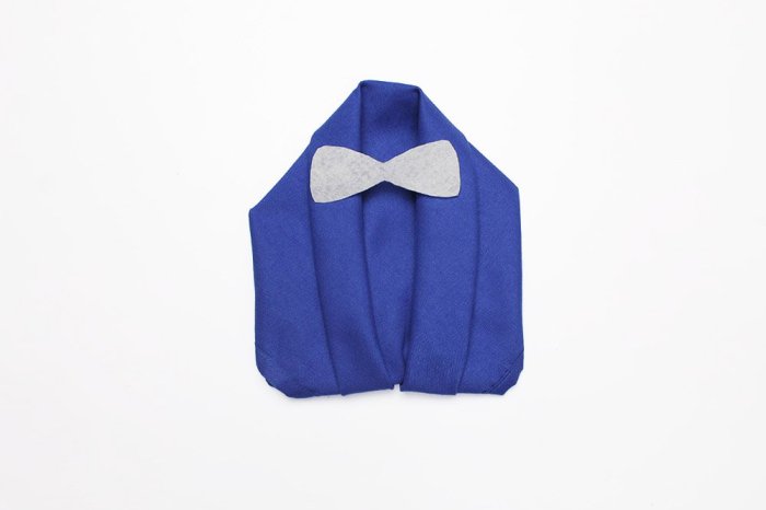 Napkin tuxedo folding fold flap underside tuck theartofdoingstuff