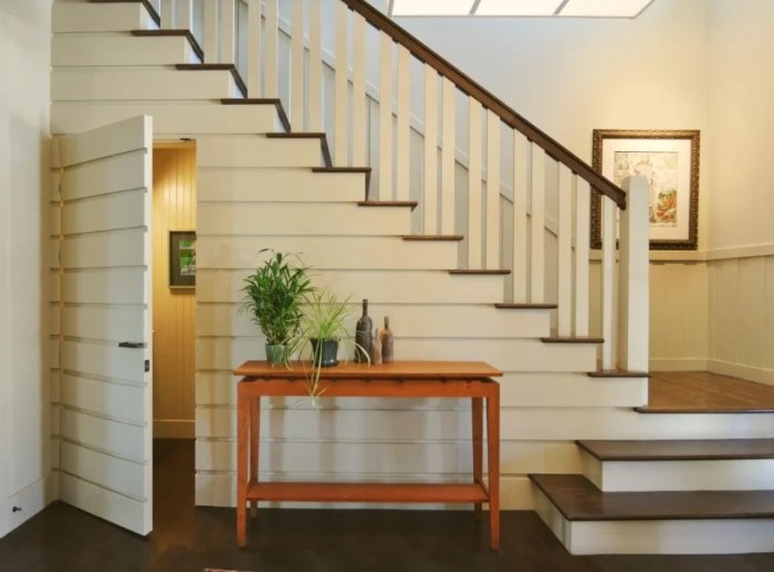 Turn staircase homestratosphere glass hardwood stair