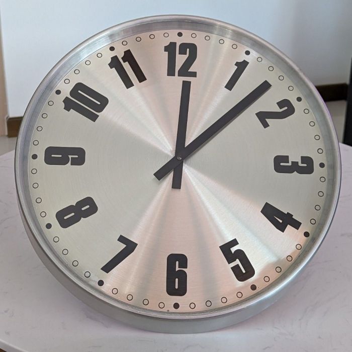 Ikea horloge geante