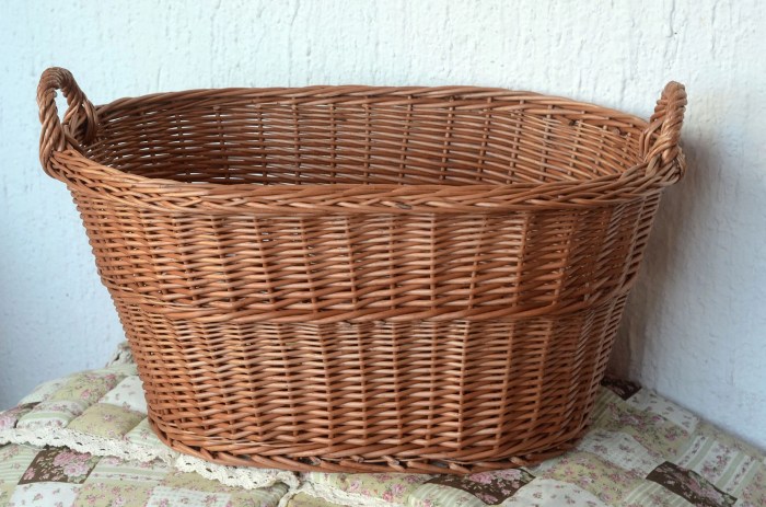 Wicker basket large very antiques sellingantiques dealer athey atlas