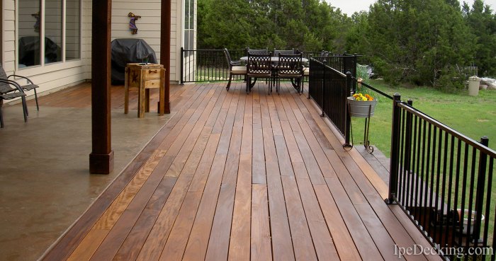 Decking ipe hardwood either wavy resistance s4s