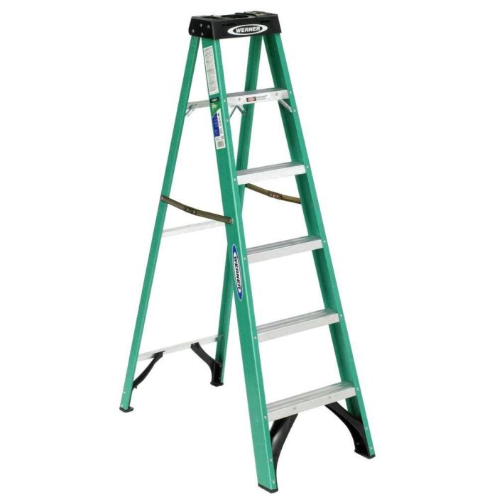 Step ladder tread