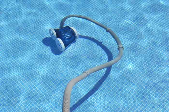 Robot piscine hors sol castorama