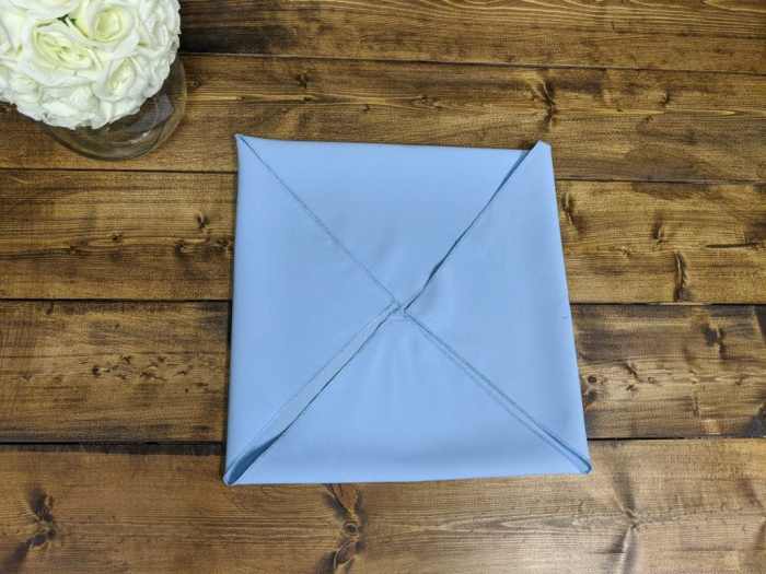 Napkin fold snowflake