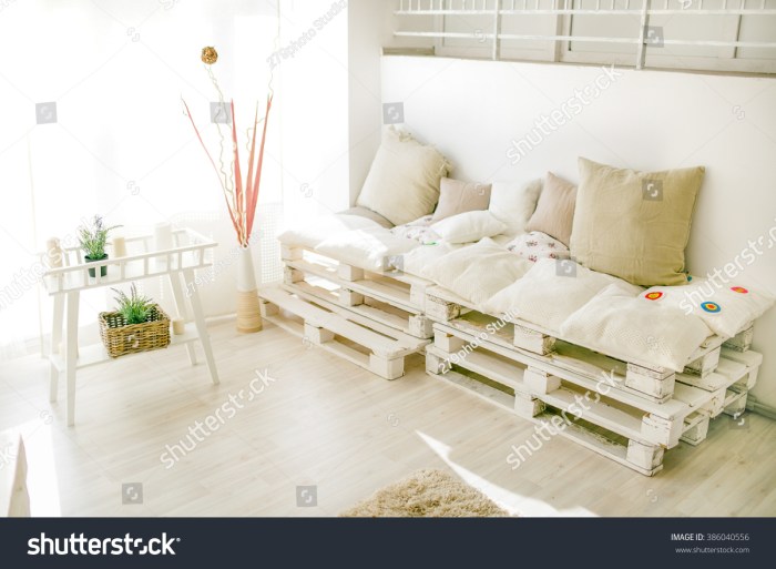 Conception dinterieur realisee avec des palettes