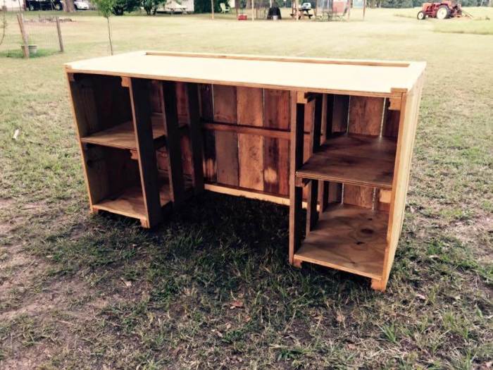 Fabriquer bureau en palette