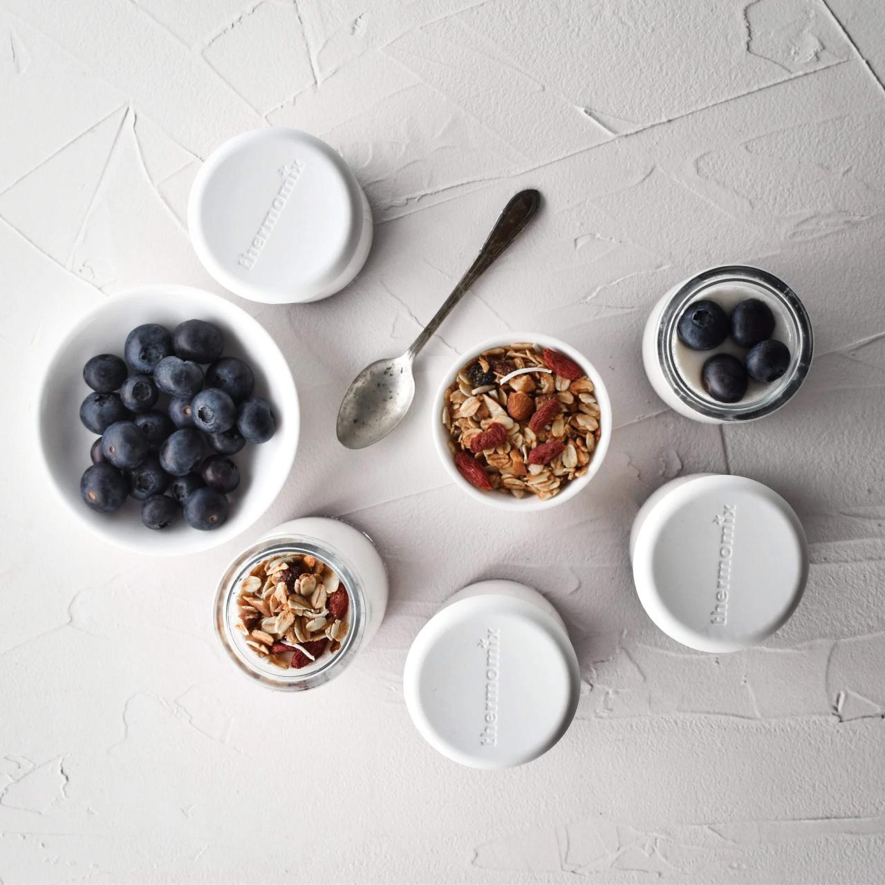 Yogurt pudding parfait jar