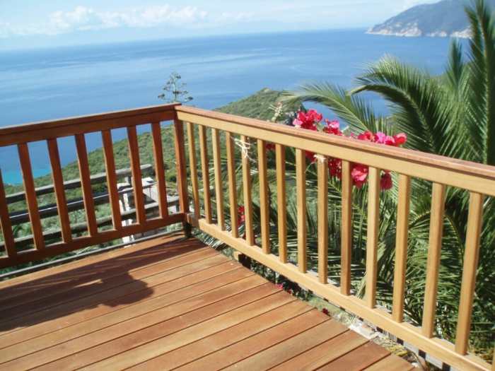 Construire un balcon en bois